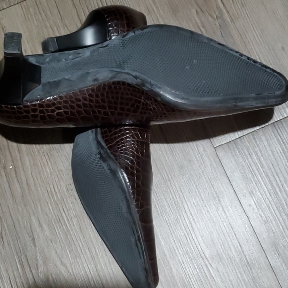 Shoes - Picture 3 of 5